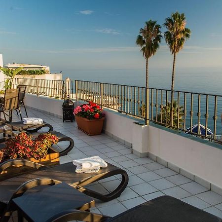 Apartamentos Plaza Cavana 5 Nerja Dış mekan fotoğraf