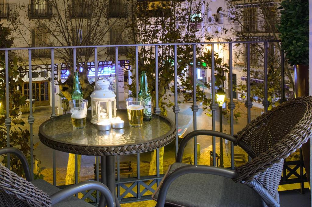 Apartamentos Plaza Cavana 5 Nerja Oda fotoğraf