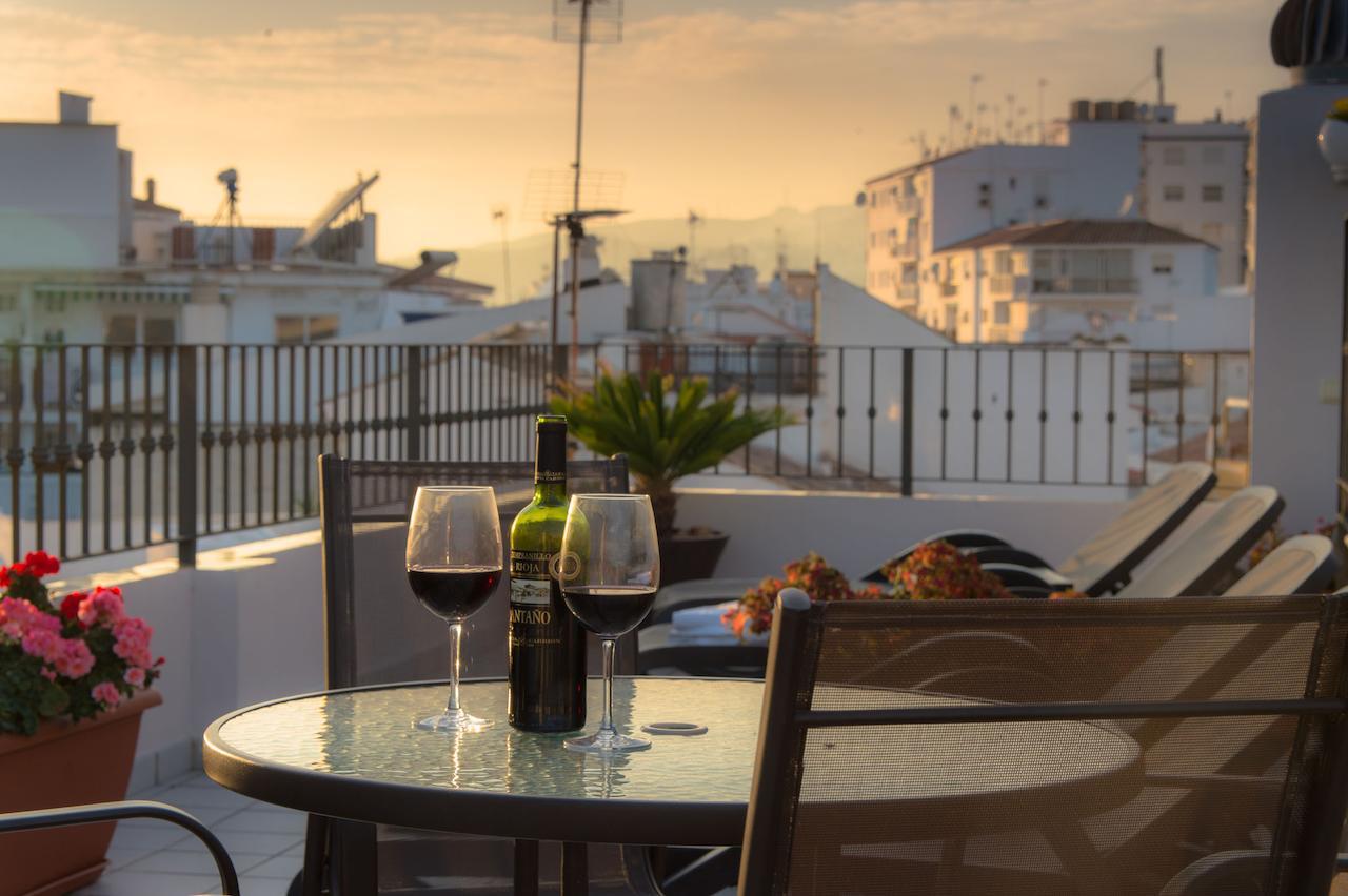 Apartamentos Plaza Cavana 5 Nerja Dış mekan fotoğraf